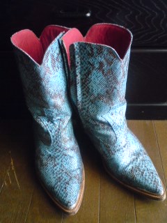 BOOTS￥8,000